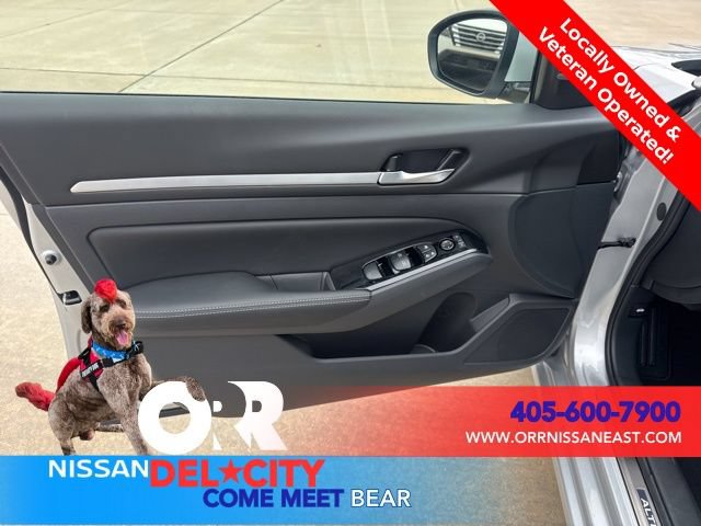 New 2025 Nissan Altima 2.5 SL FWD image 14