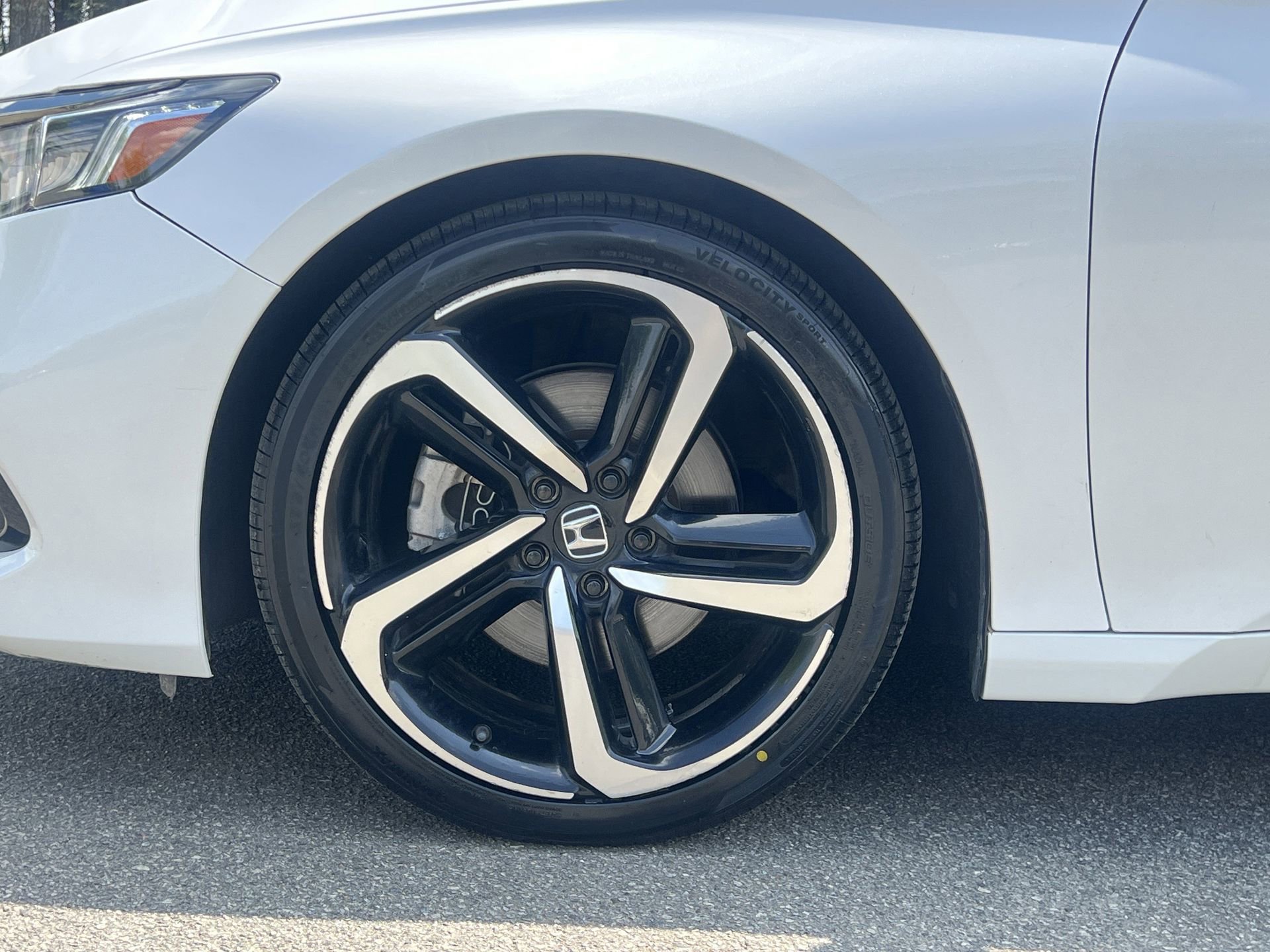 Used 2022 Honda Accord Sport image 29