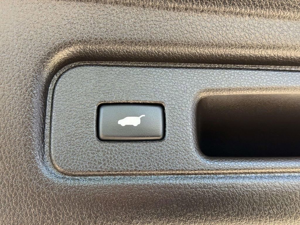 Used 2018 Acura RDX AWD w/ Technology Package image 9
