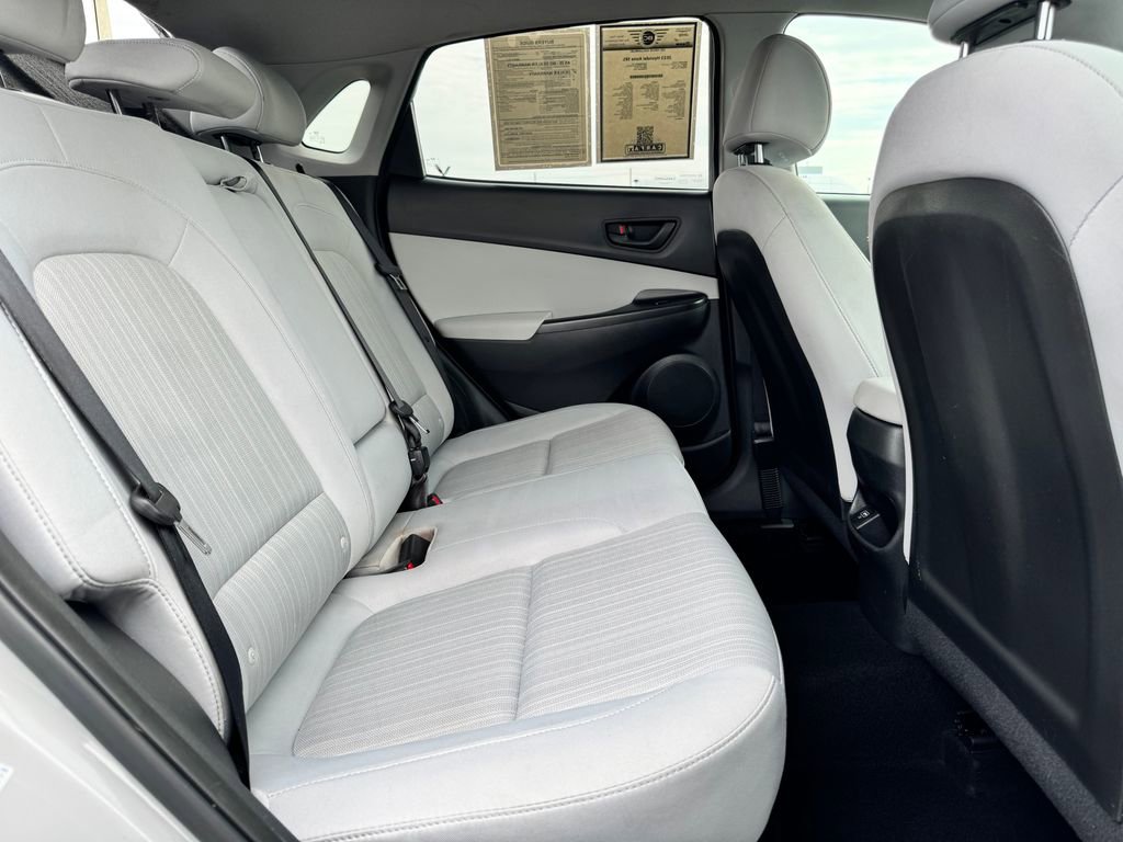Used 2023 Hyundai Kona SEL AWD/4WD image 14