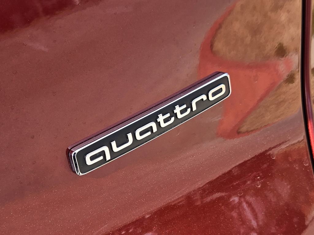 Certified 2025 Audi Q5 Prestige image 14