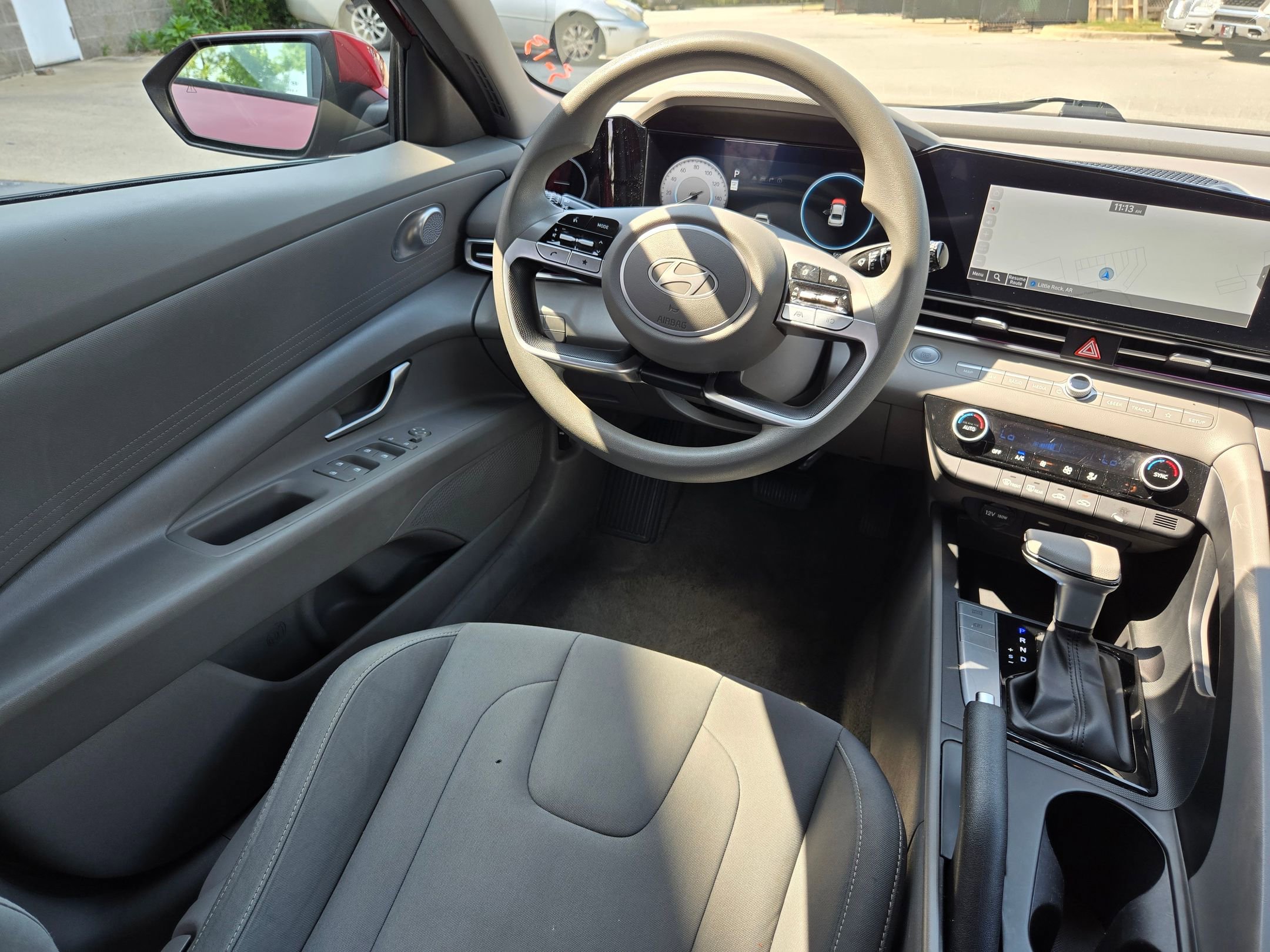 Used 2024 Hyundai Elantra SEL FWD image 9