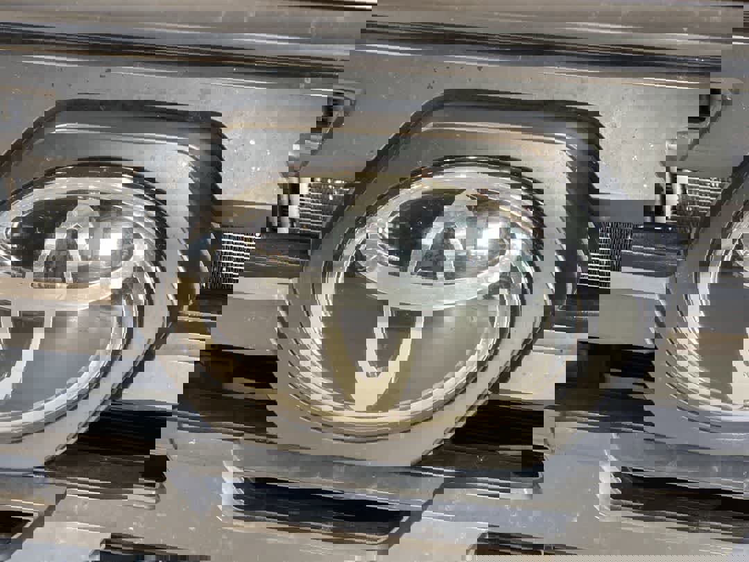 Certified 2018 Toyota Tacoma SR image 10