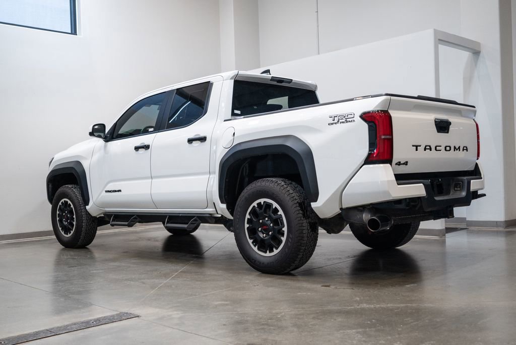 Certified 2024 Toyota Tacoma TRD Off-Road image 7