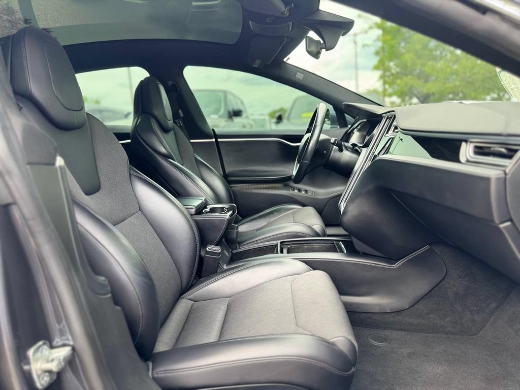 Used 2018 Tesla Model S 75D AWD/4WD image 25