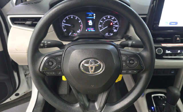 Used 2025 Toyota Corolla Cross L FWD image 5
