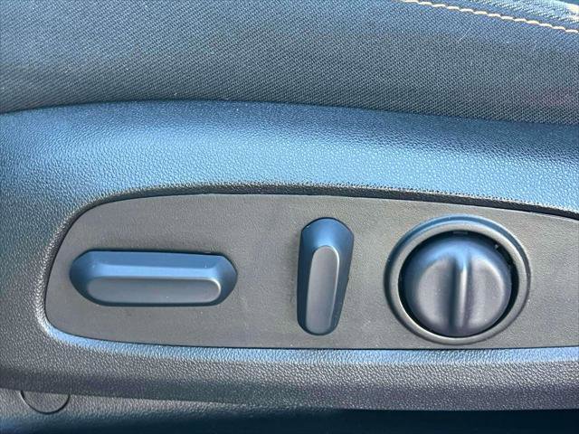 Used 2023 Chevrolet Equinox LT image 18