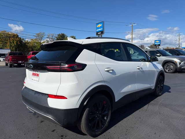 Used 2023 Chevrolet Bolt EUV LT w/ Comfort Package FWD image 16