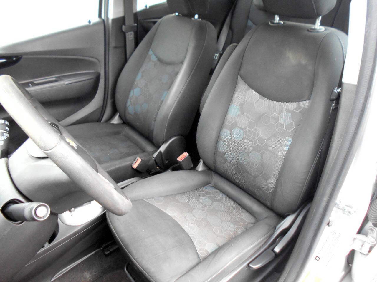 Used 2016 Chevrolet Spark LT image 9