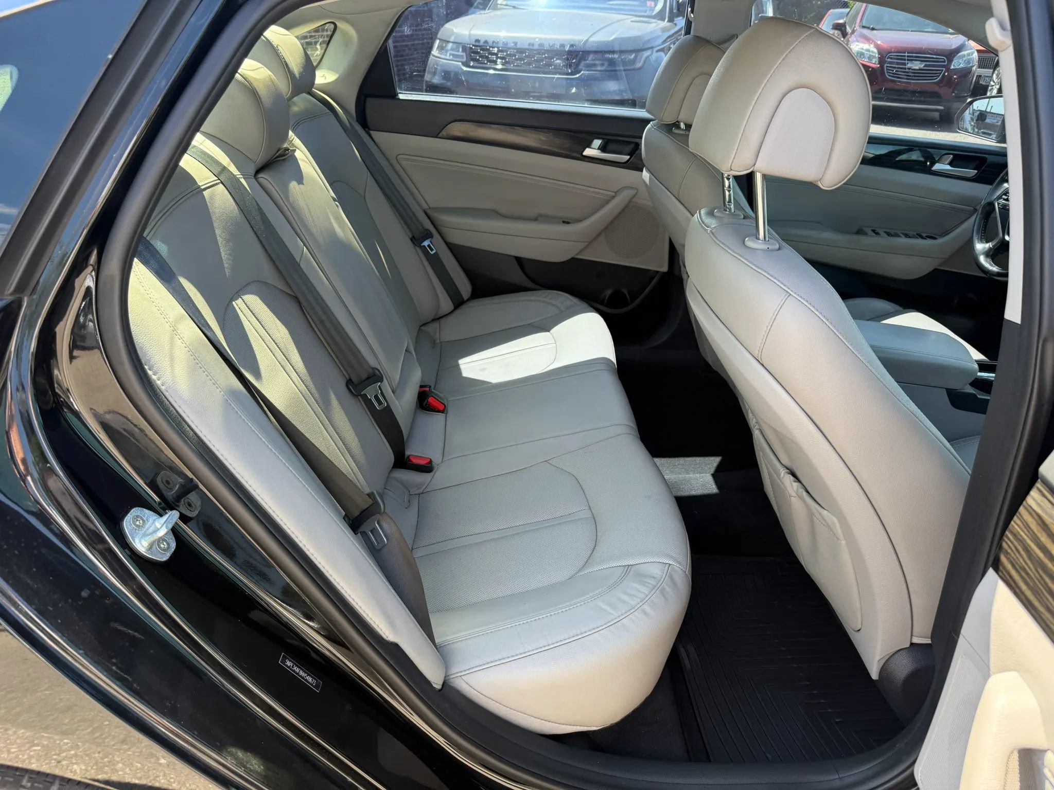 Used 2017 Hyundai Sonata Limited w/ Cargo Package FWD image 30