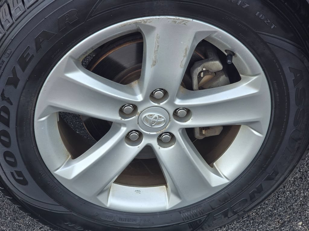 Used 2013 Toyota RAV4 XLE AWD/4WD image 10