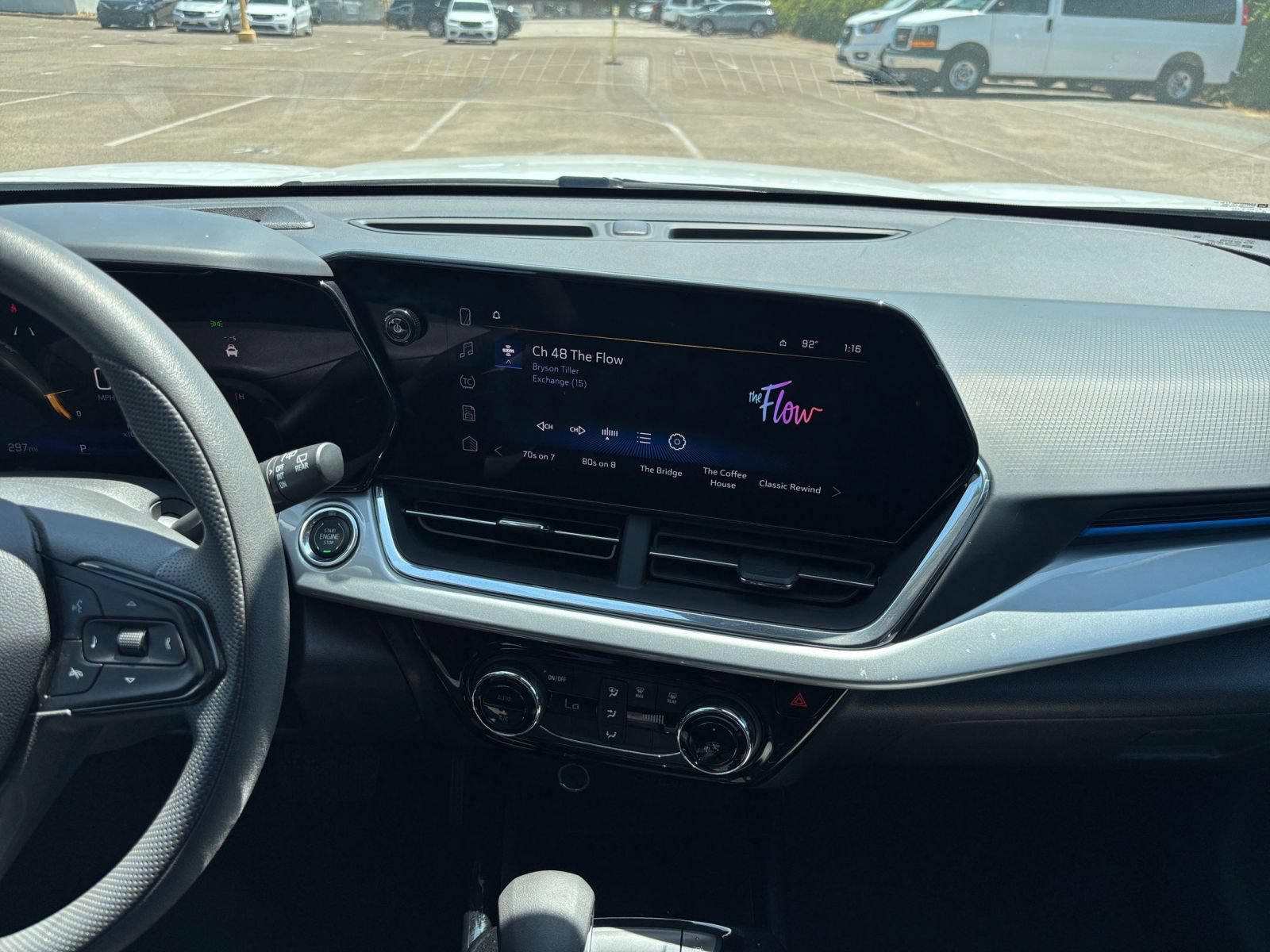 Used 2025 Chevrolet Trax LT FWD image 16