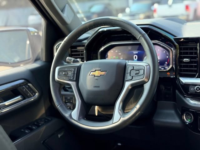 Used 2025 Chevrolet Silverado 1500 LTZ w/ LTZ Premium Package AWD/4WD image 25