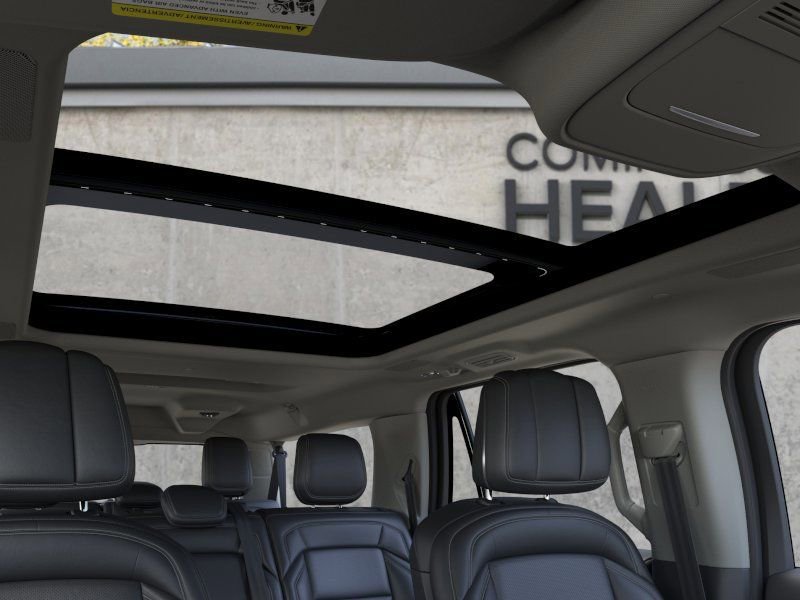 New 2026 Lincoln Navigator L Reserve AWD/4WD image 22