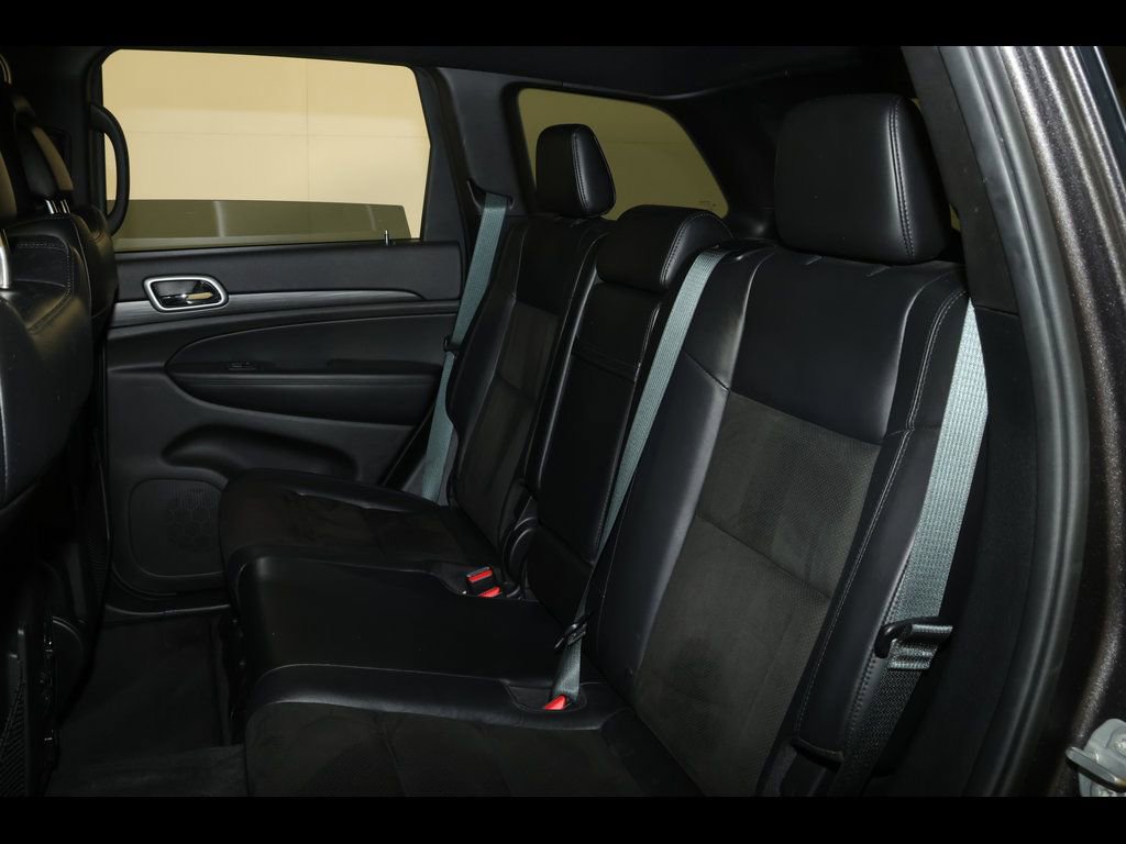 Used 2019 Jeep Grand Cherokee Altitude AWD/4WD image 29