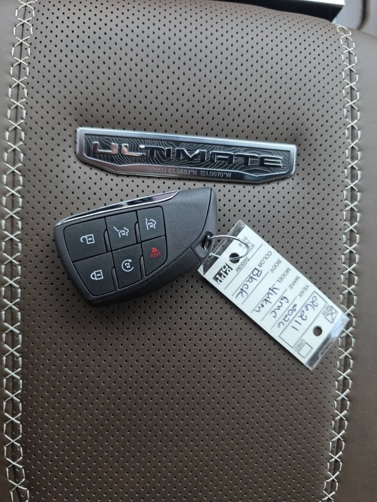 New 2026 GMC Yukon Denali Ultimate AWD/4WD image 38