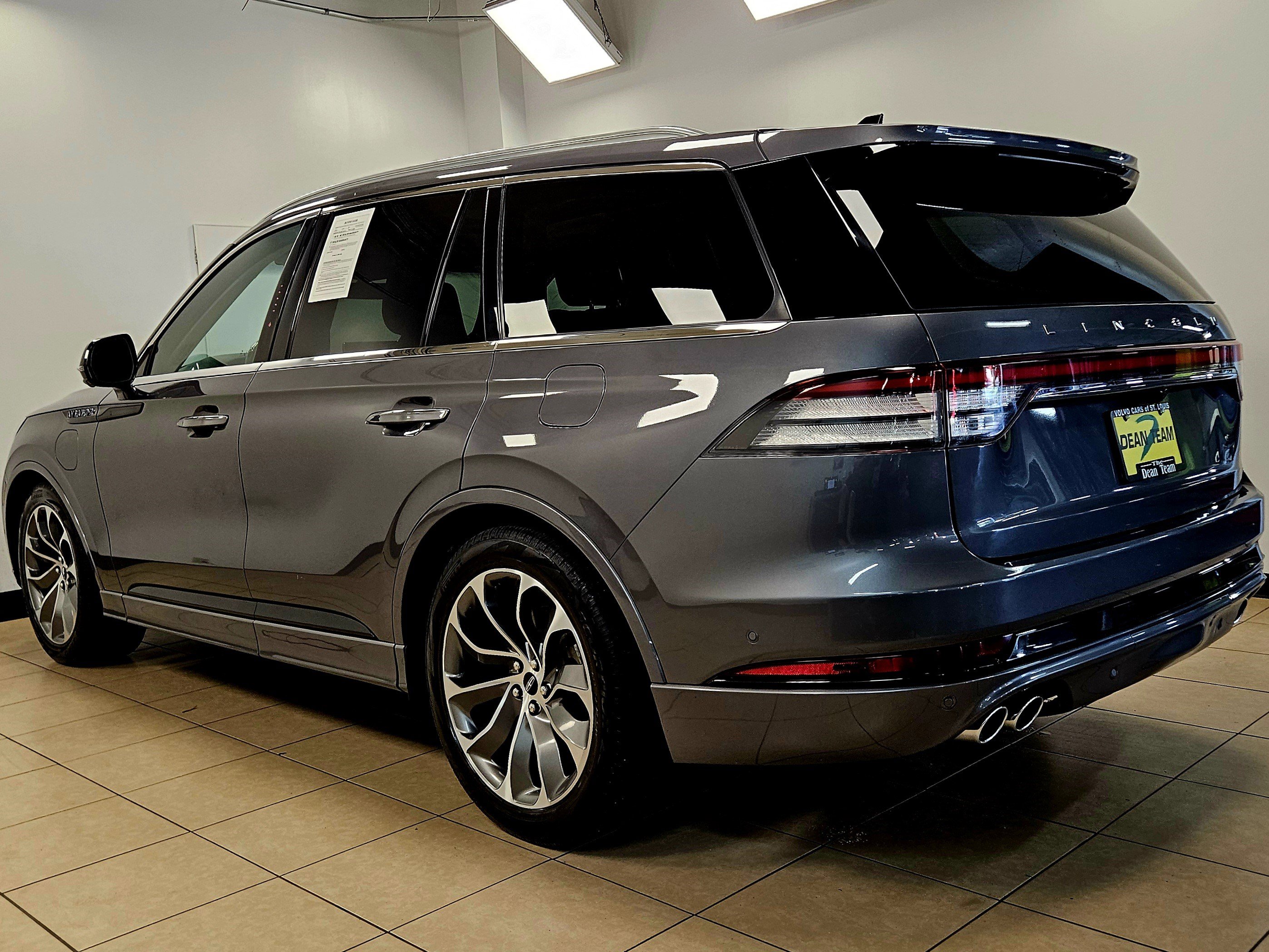 Used 2022 Lincoln Aviator Grand Touring w/ Equipment Group 301A image 5