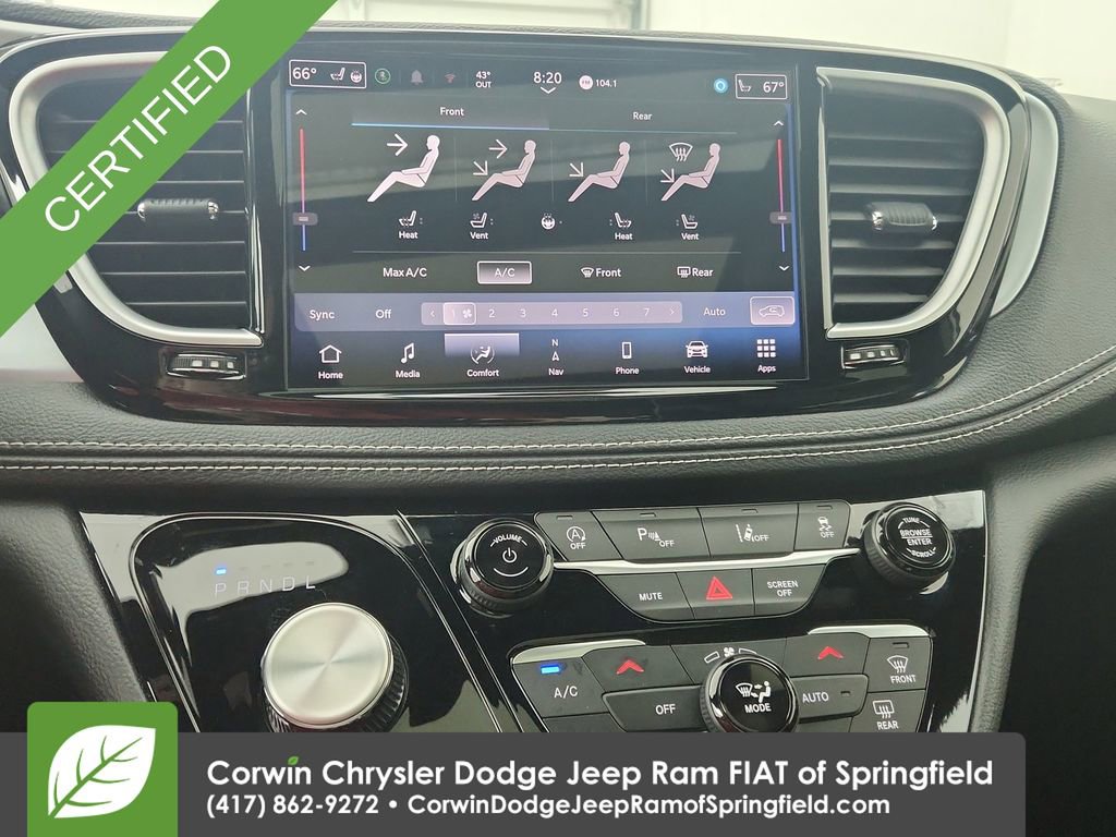 Certified 2025 Chrysler Pacifica Limited image 26