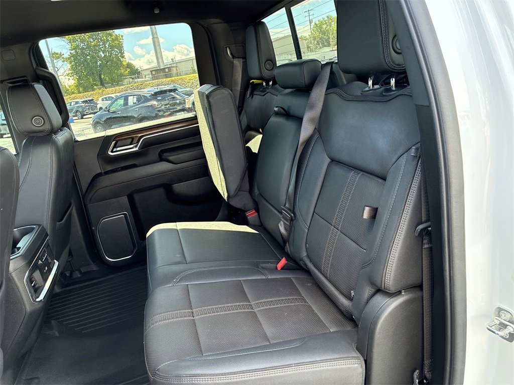 Used 2024 Chevrolet Silverado 2500 High Country w/ High Country Premium Package image 20