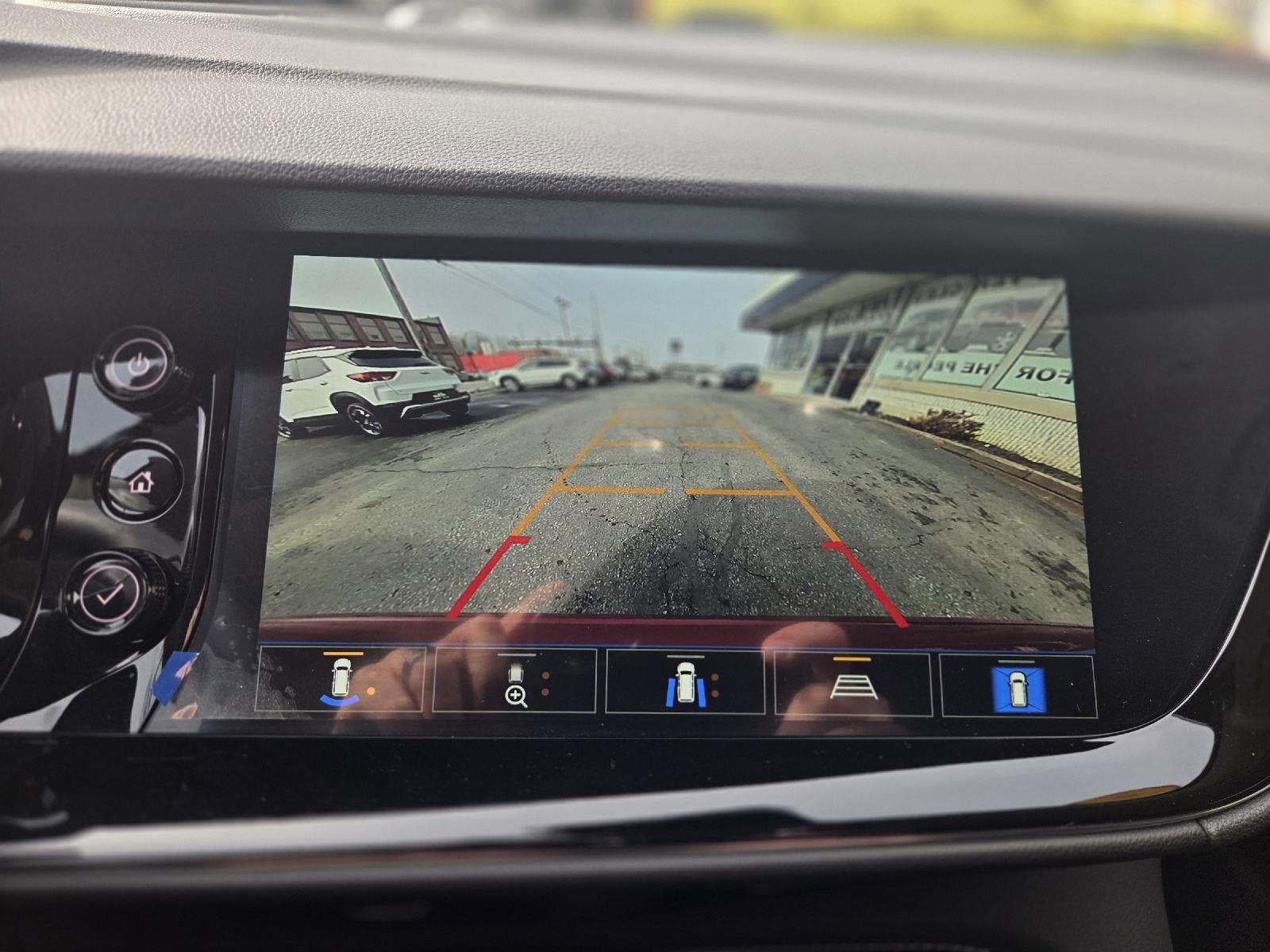 Certified 2023 Buick Envision Avenir image 50