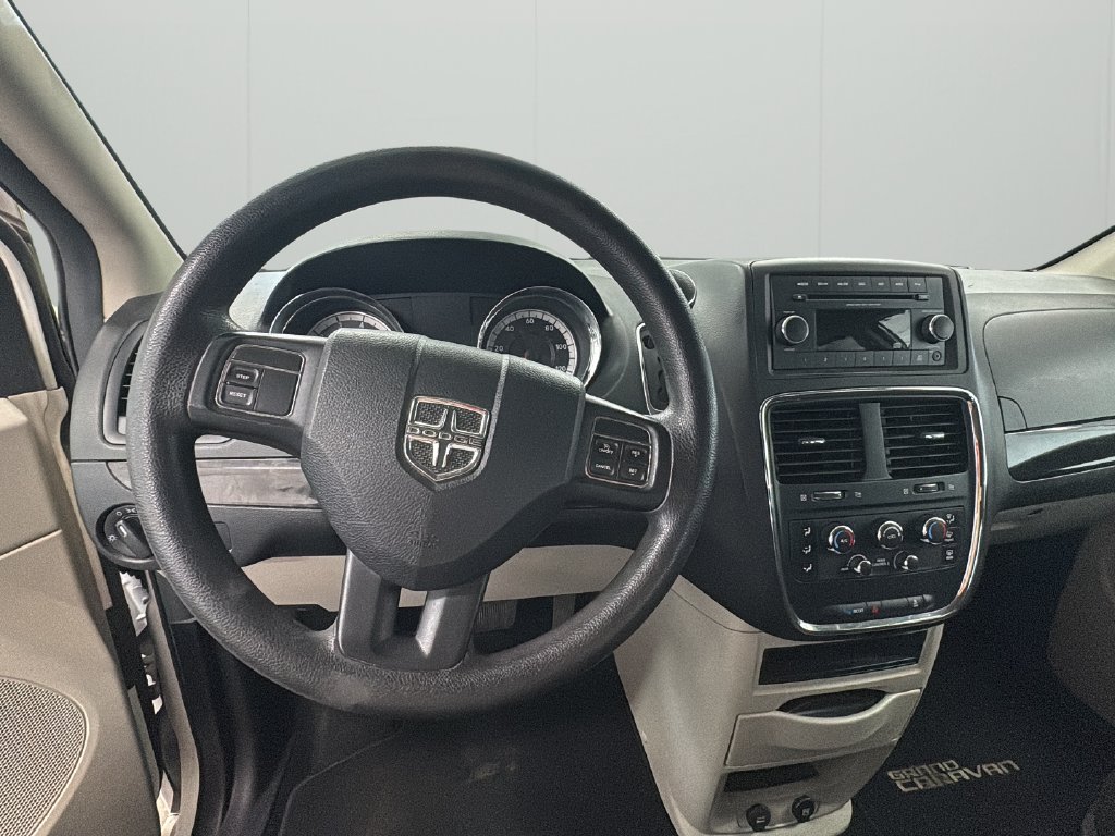 Used 2013 Dodge Grand Caravan SE FWD image 9
