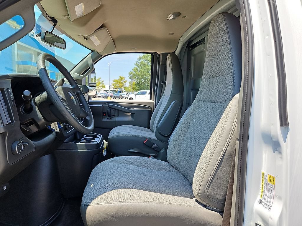 New 2026 Chevrolet Express 3500 w/ Power Convenience Package RWD image 7