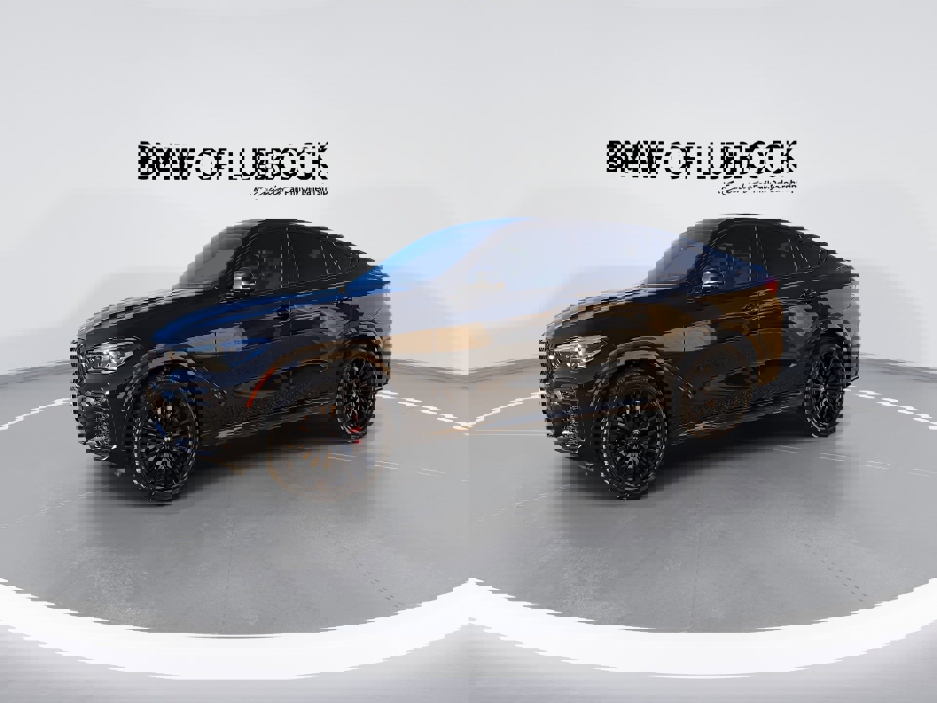 Used 2022 BMW X6 xDrive40i w/ M Sport Package image 5