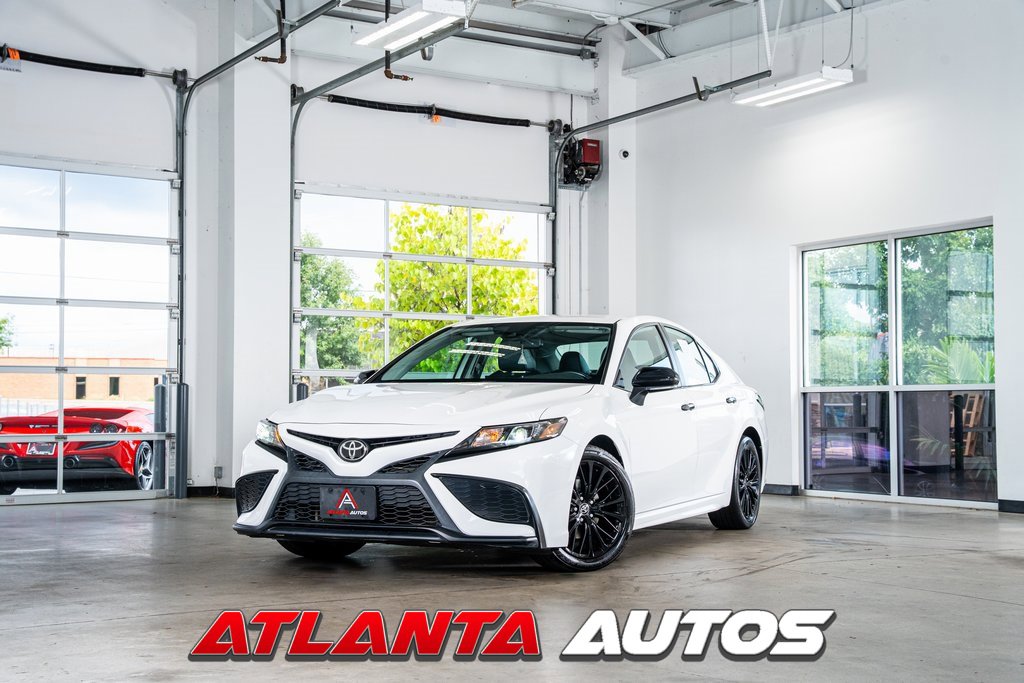 Used 2022 Toyota Camry SE