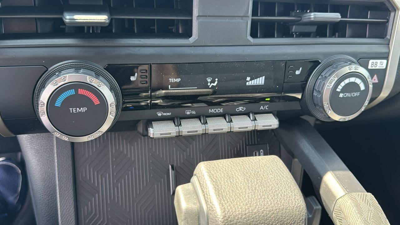 Certified 2024 Toyota Tacoma SR5 image 18