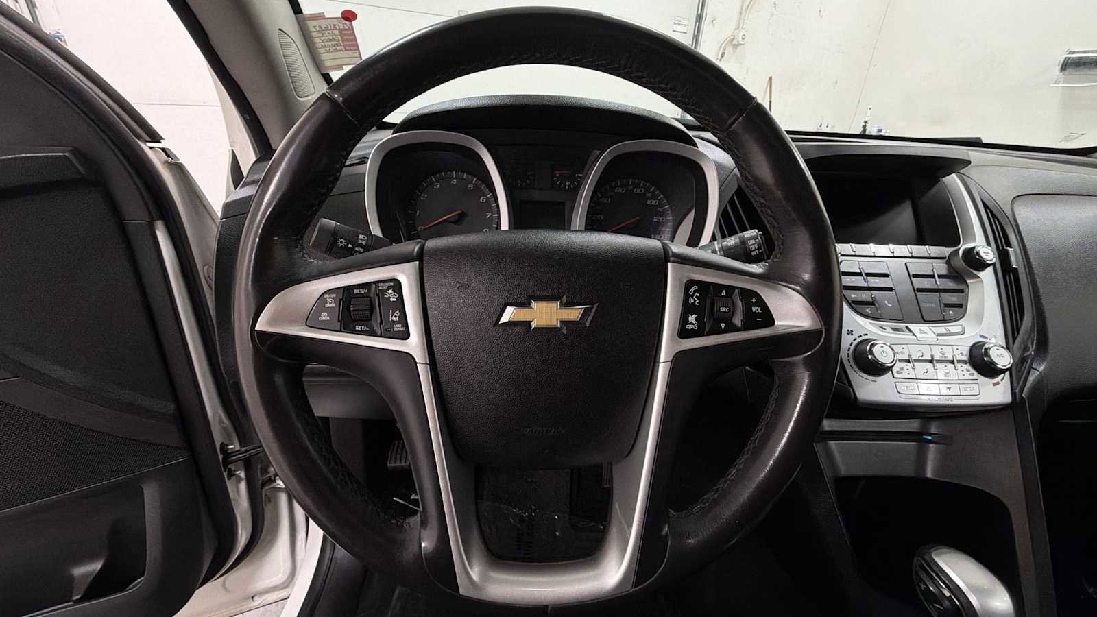 Used 2015 Chevrolet Equinox LTZ AWD/4WD image 16