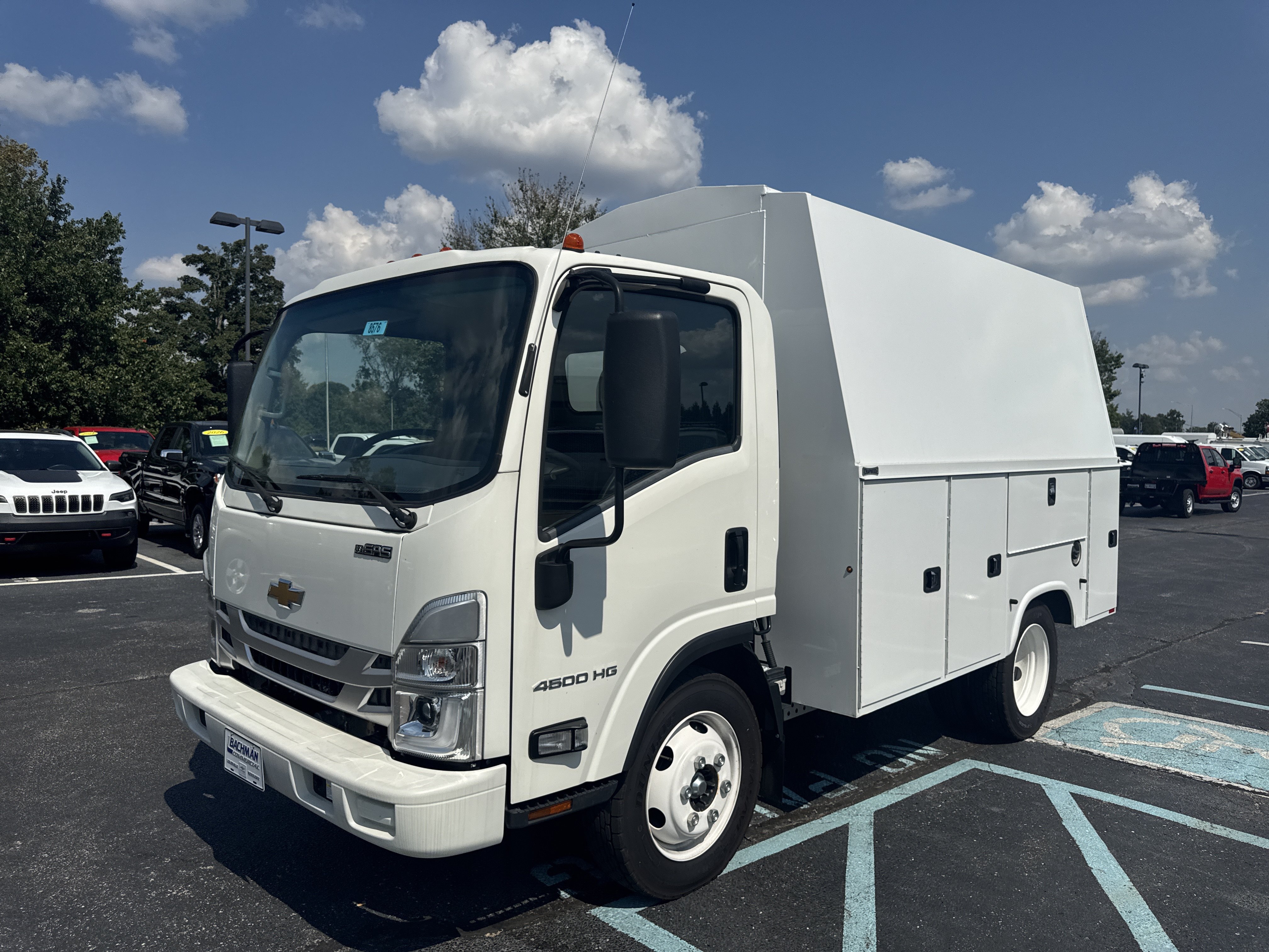 Used 2024 Chevrolet Low Cab Forward RWD image 17