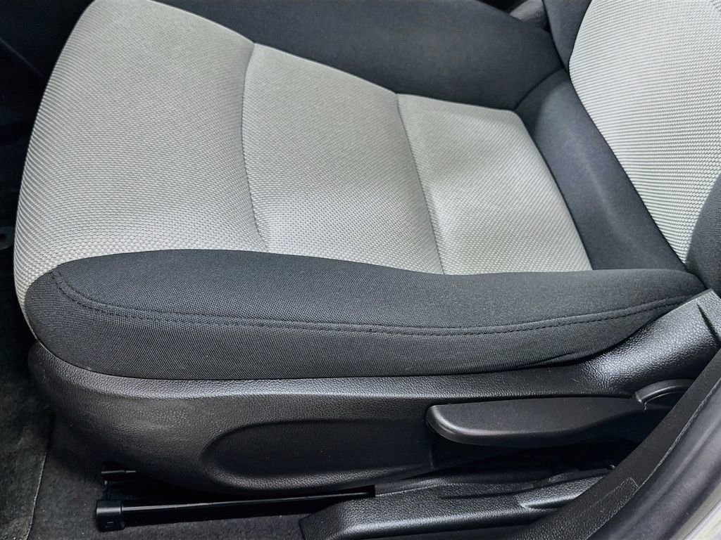 Used 2016 Chevrolet Cruze LS FWD image 17
