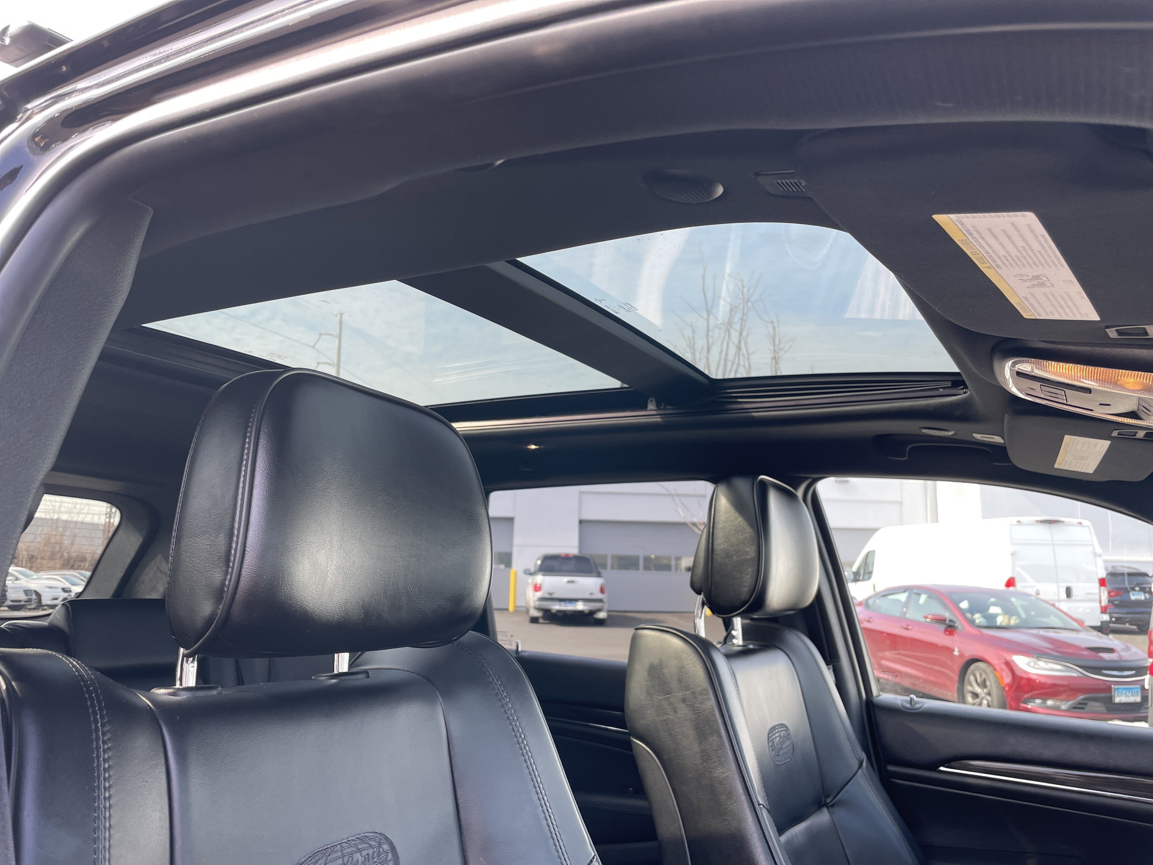 Used 2018 Jeep Grand Cherokee Overland image 16