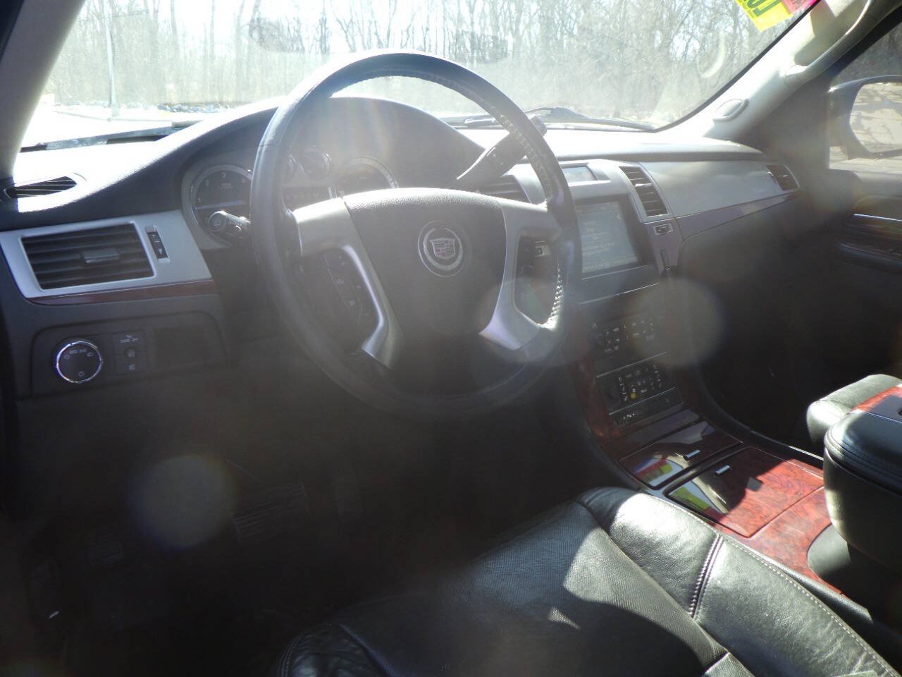 Used 2012 Cadillac Escalade ESV Premium AWD/4WD image 22