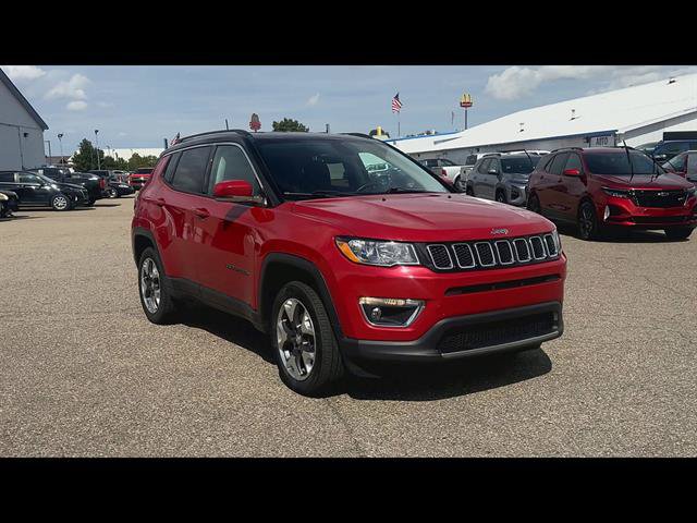 Used 2018 Jeep Compass Limited w/ Navigation Group AWD/4WD image 25