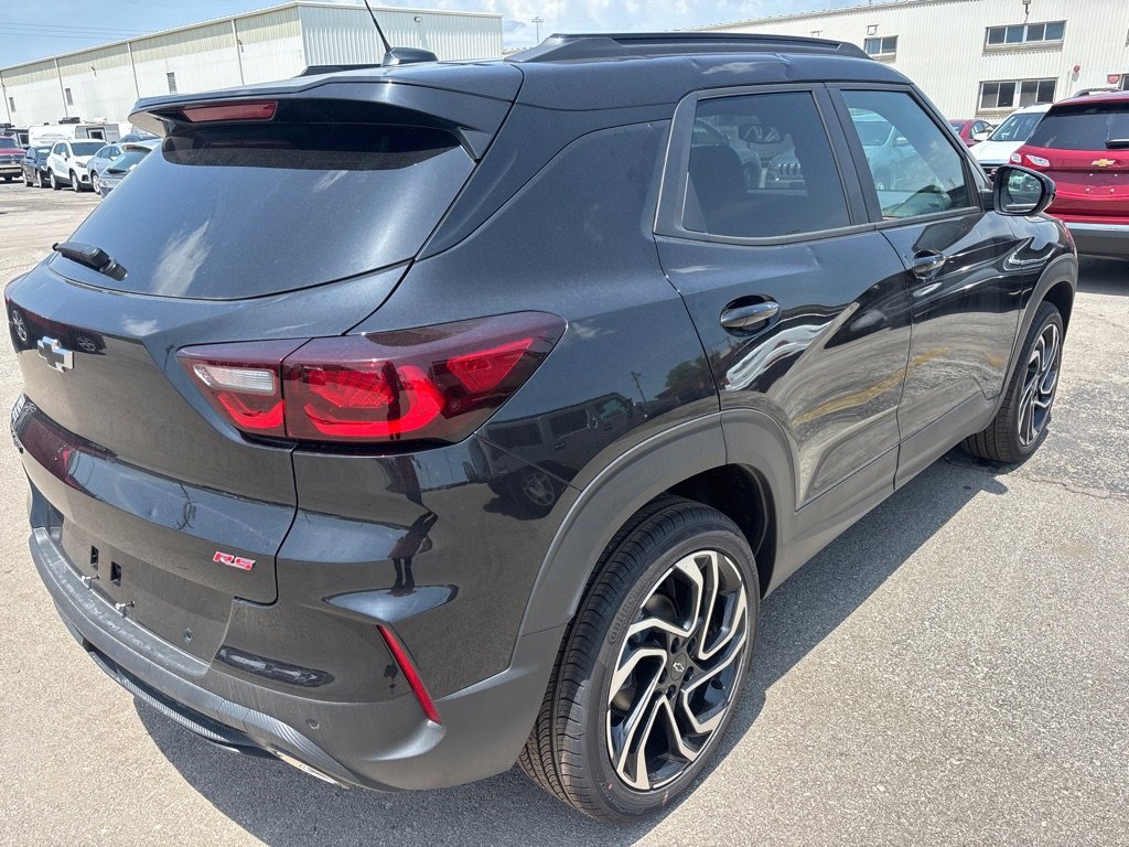 Used 2025 Chevrolet TrailBlazer RS w/ Convenience Package image 7