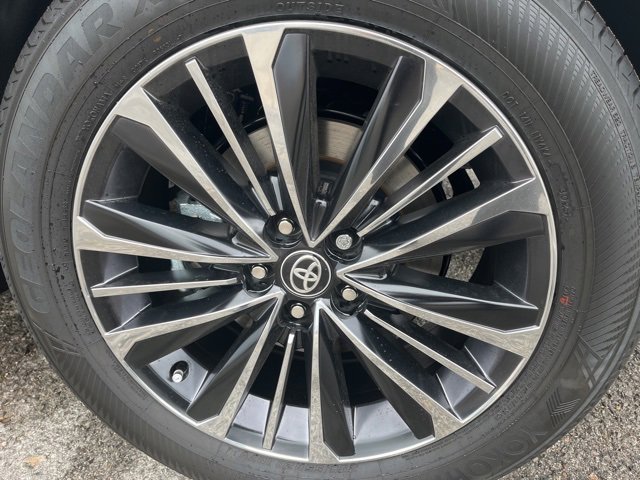 Used 2026 Toyota Grand Highlander AWD Hybrid image 10