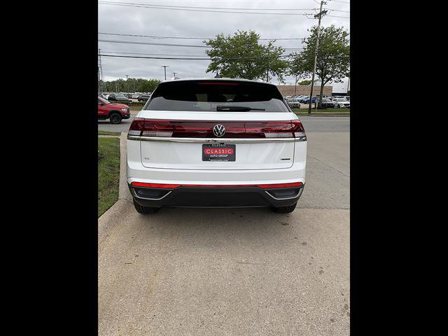 New 2026 Volkswagen Atlas Cross Sport SE AWD/4WD image 4