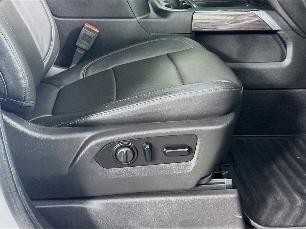 Used 2020 Chevrolet Silverado 2500 LTZ w/ LTZ Plus Package image 23