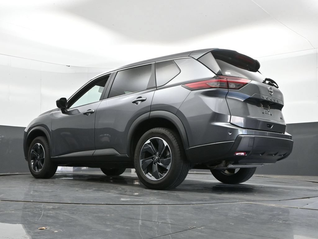 Used 2024 Nissan Rogue SV FWD image 46