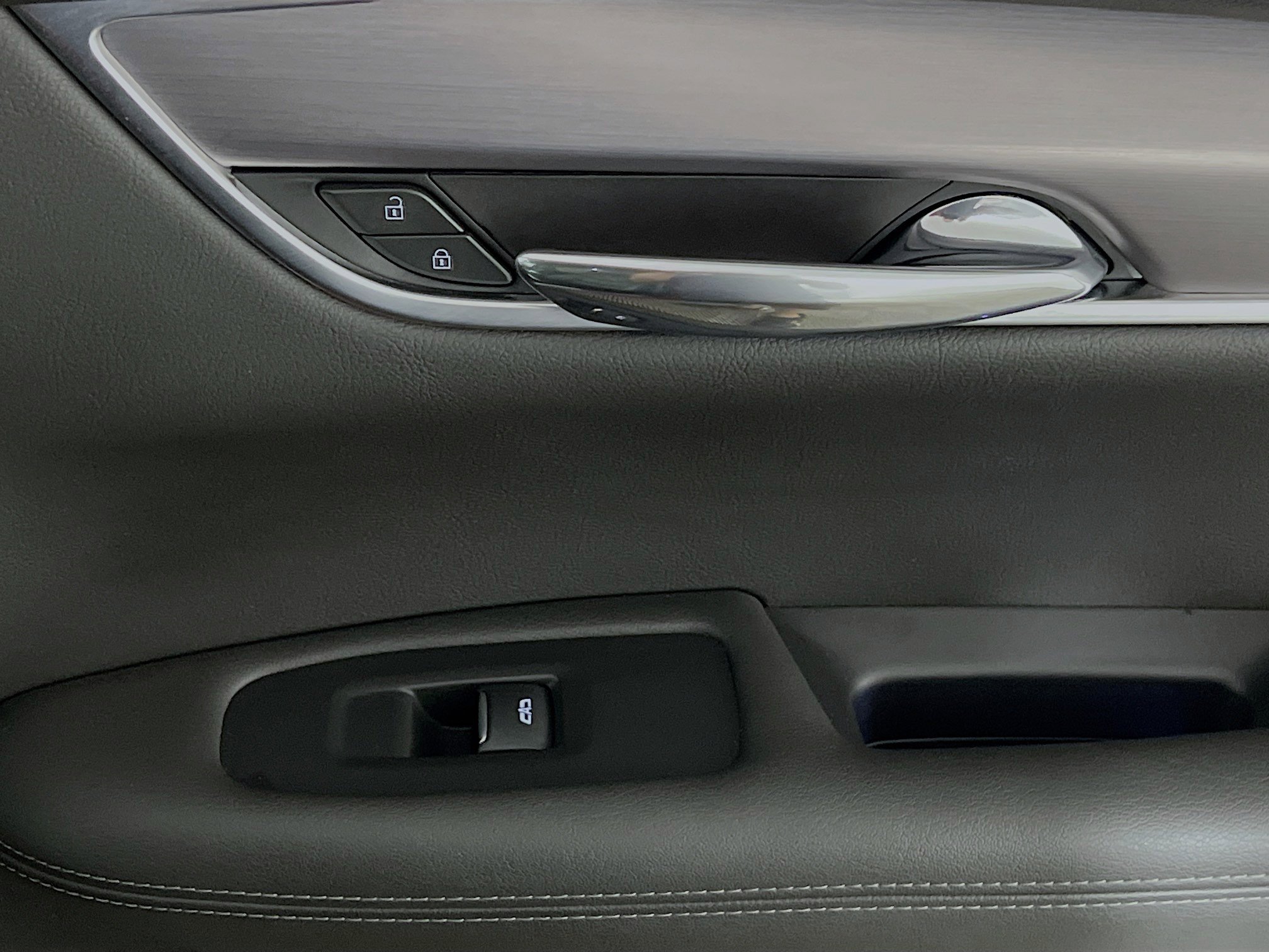 Used 2023 Cadillac XT6 Luxury image 32