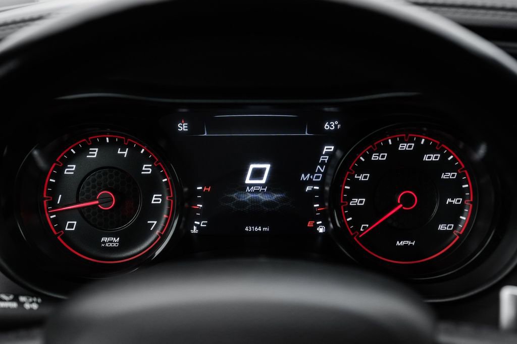 Used 2022 Dodge Charger R/T w/ Plus Group RWD image 15