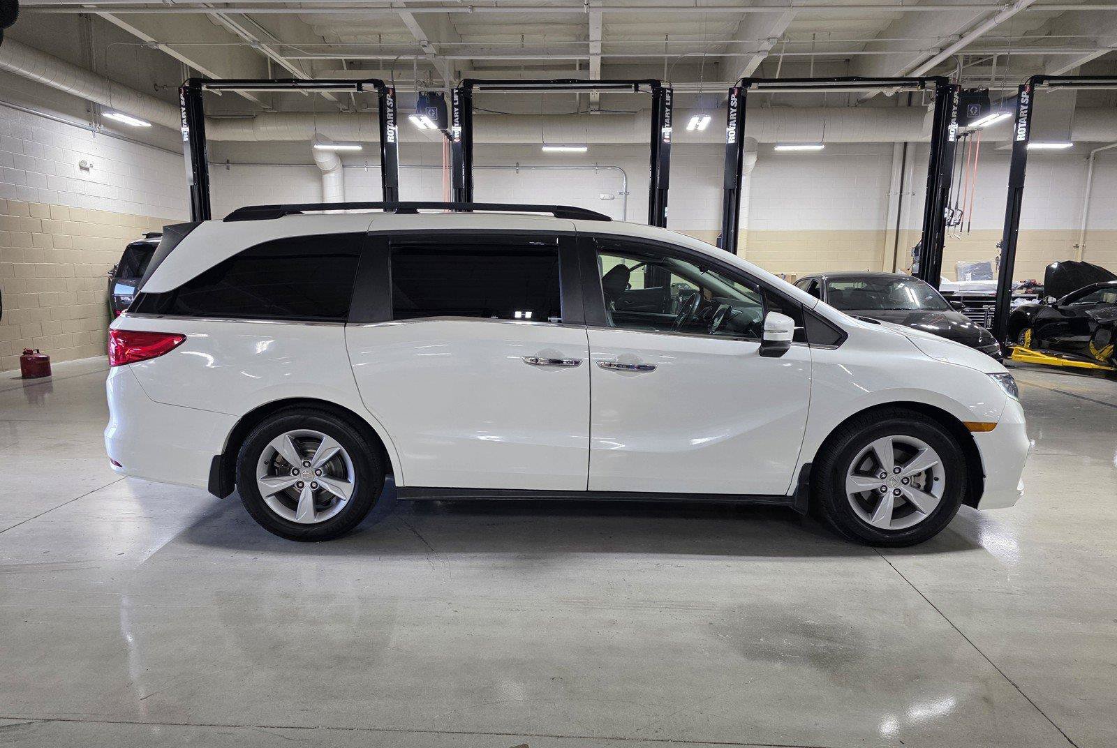 Used 2018 Honda Odyssey EX image 8