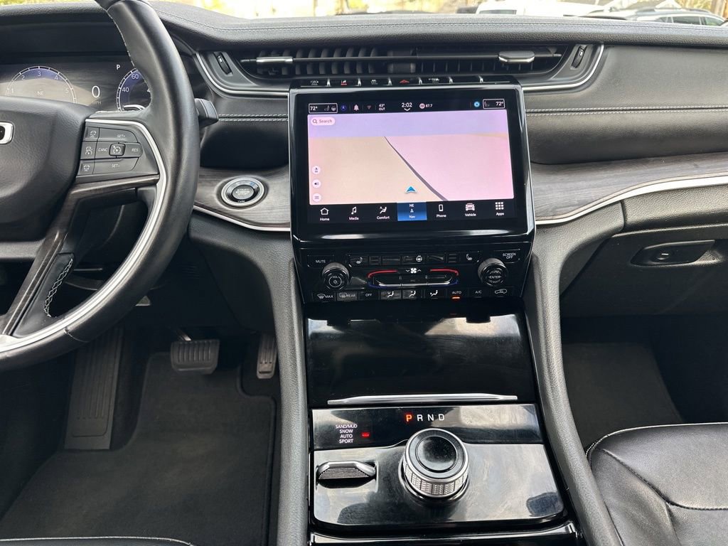 Used 2022 Jeep Grand Cherokee L Limited image 22