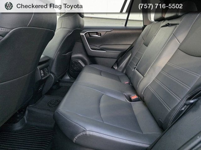 Used 2024 Toyota RAV4 XLE Premium image 40