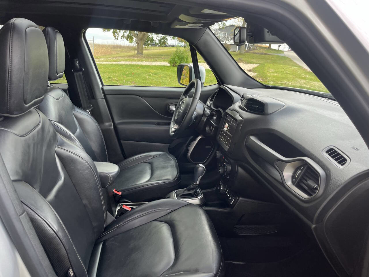 Used 2020 Jeep Renegade Altitude image 28