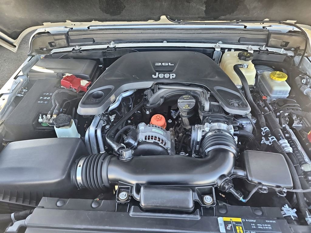 Used 2019 Jeep Wrangler Unlimited Sport S image 16