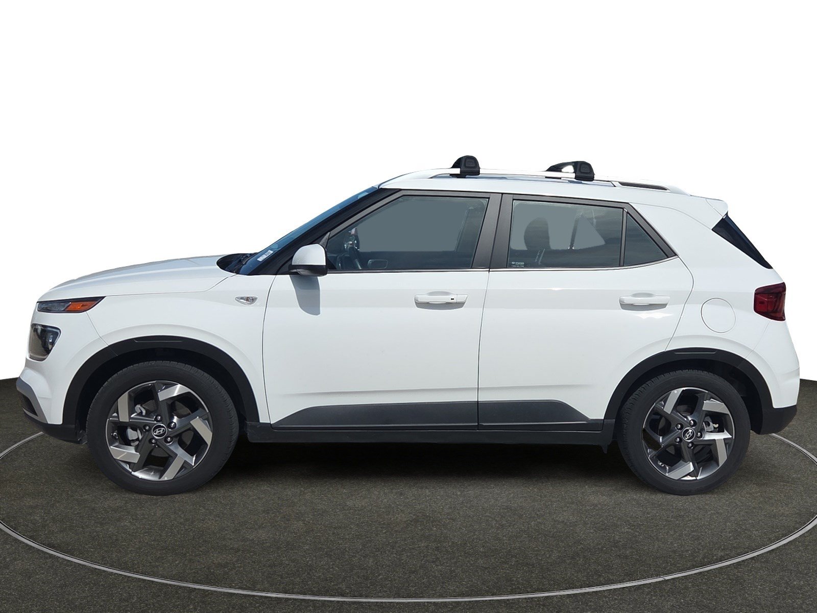 Certified 2025 Hyundai Venue SEL FWD image 2
