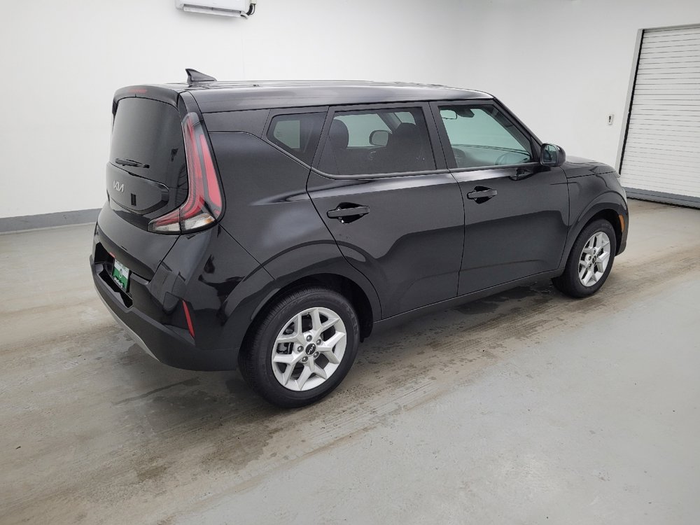 Used 2025 Kia Soul LX w/ LX Technology Package FWD image 10