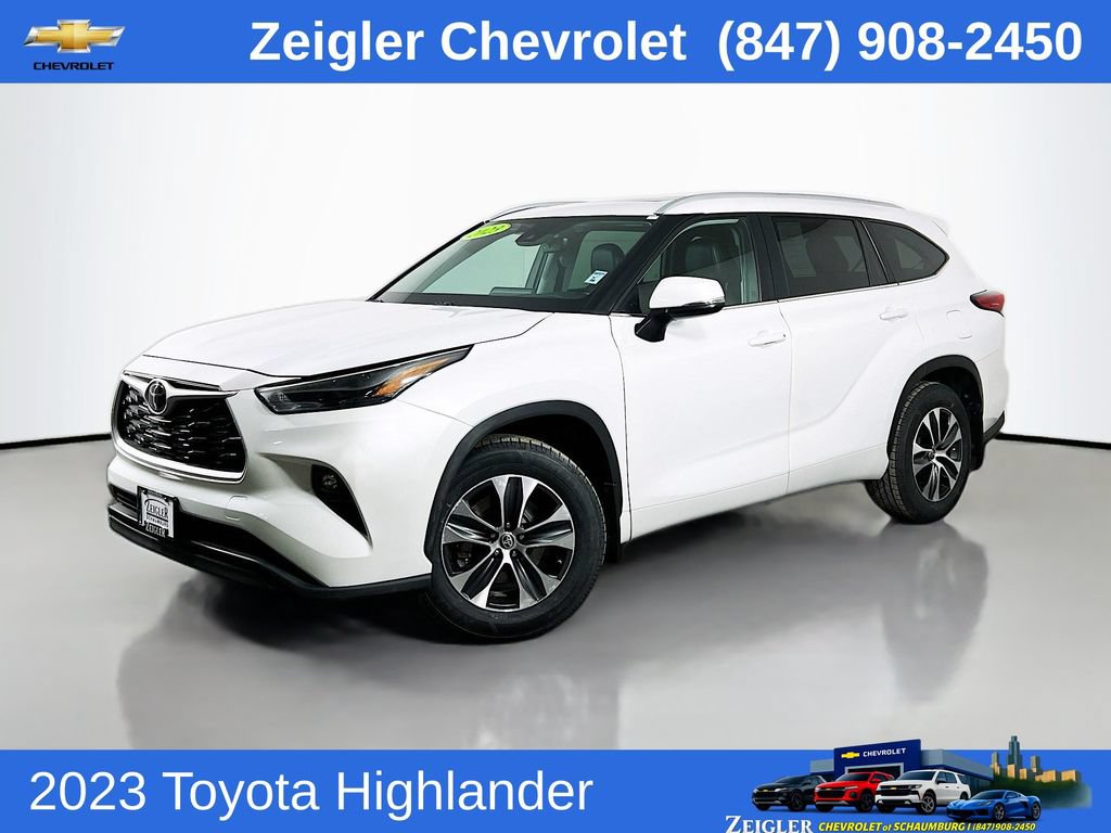 Used 2023 Toyota Highlander XLE